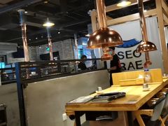 大堂-喜来稀肉(北外滩白玉兰广场店)