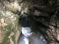 -龙水峡地缝景区
