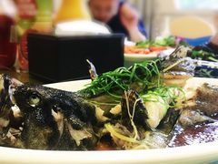 -鑫悦楼煎蟹·16年海鲜大排档