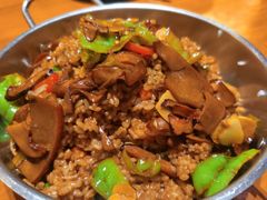 牛肝菌焖饭-老滇山寨•云南特色菜•地方菜•民族风情歌舞表演(金碧店)