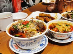 -炉小二铜锅牛蛙•川湘菜(三里屯店)
