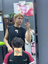 -藤野造型专业烫染接发