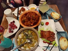 诱人小猪蹄-胡桃里音乐酒馆(环亚凯瑟琳广场店)