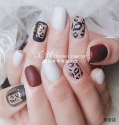 -夏花美甲美睫