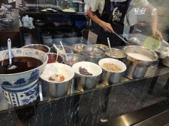 -白翔甜食店