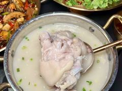 -何师烧烤Pro ·江湖川菜·小龙虾·精酿(太古里旗舰店)