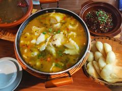 -有红鸡毛店·川菜(建设路店)