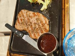 -必胜客(东大桥店)