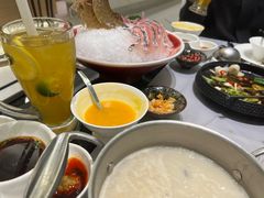 -红鼎豆捞·非遗鲍皇汤火锅(宝丰路店)