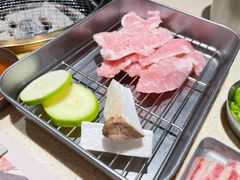 猪雪花肉-Ant 蚂蚁洞烤肉·大营地(上海静安大悦城店)