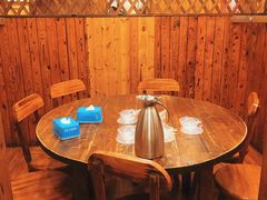 包厢-老东镇啤酒屋海鲜加工·蒸汽海鲜·海鲜烧烤(台东店)