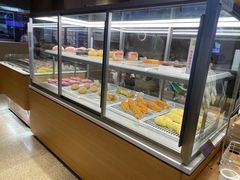 面包甜点陈列柜-奈雪的茶(湖滨银泰in77C区PRO店)