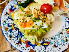 牛油果罗勒吐司-Alimentari早午餐(安福路店)