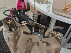 -六六奢品·vintage中古·回收二手奢侈品包包手表首饰(环球港店)