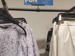 -URBAN REVIVO(高德置地广场·春广场店)