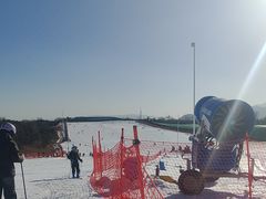 -华彬猛犸滑雪场
