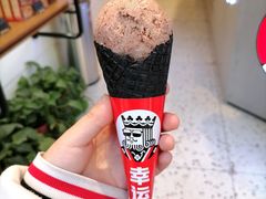 雪球冰淇淋-幸运咖(思源学院店)