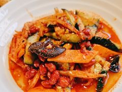 -草家酱蟹炭火烤肉店(珲春南路一店)