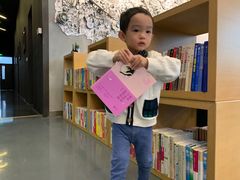 -汽车博物馆主题餐厅