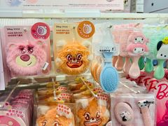 -名创优品(陕西西安大唐西市购物中心店)