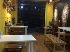 -志龙皇冠吃货椰子铺