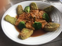 -花溪雨·森林餐厅(石基店)