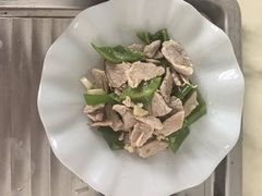 -鲸育宝宝月嫂(徐汇店)