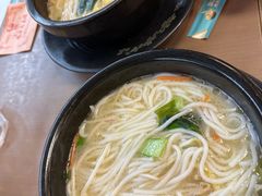 -灵芝妹子海鲜米线(香炉礁山姆店)