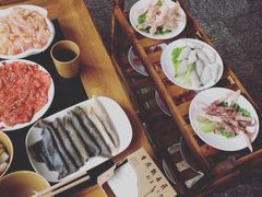 -憨石匠鲜菜土火锅(昆都店)