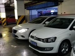 -鼓楼步行街地下停车场