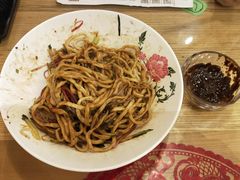 老北京炸酱面-锅儿挑面馆