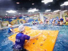 -蓝旗亲子游泳(范湖万达广场店)