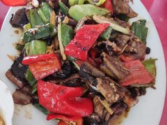 尖椒鳝片-正宗高流河饭店原创风姜鸡