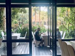 -三亚湾海居铂尔曼度假酒店