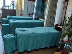 -佰推·肩颈腰·推拿理疗(湾悦城店)