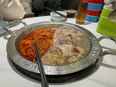-嘎琉鲜切牛肉自助火锅