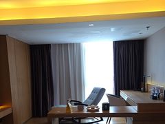 -优逸酒店(柳州窑埠古镇万象城店)