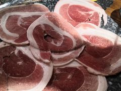 烤五花肉-喝丢一只鞋·东北烤肉·烧烤·铜火锅(童卫路店)