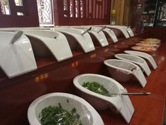 -渝尚香辣虾干锅鸭头