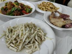 -天乐农家鱼头王(天目湖店)