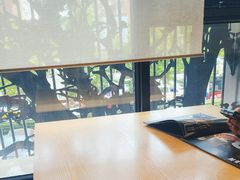 -枝魯枝魯自助料理
