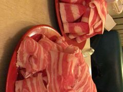 -洞庭洲·防空洞火锅·烧烤·铜锅涮肉(新百广场店)