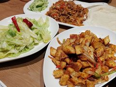 -耶里夏丽·新疆菜·28年喀什老馆(田林东路店)