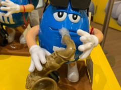 -m豆巧克力世界(上海世茂广场店)