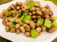 芹菜花生米-吴满满油泼面(北方风味园店)