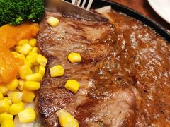 -玛格萝妮比萨屋(四平店)