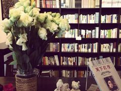 iphone_upload_pic-良友书坊(安徽路店)