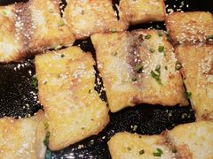 香煎糍粑鱼-俭朴菜(鲁磨路店)