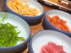 -明洞阿姨·韩式酱蟹烤肉·创意料理(三元桥店)