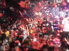 -V AMUSING CLUB·酒吧(银河中心店)